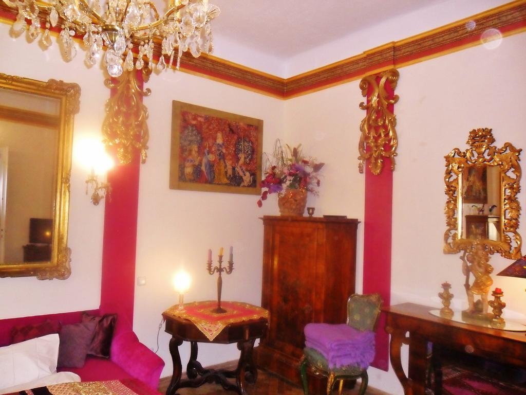 Luxury Near Castle Hotel Wien Ngoại thất bức ảnh